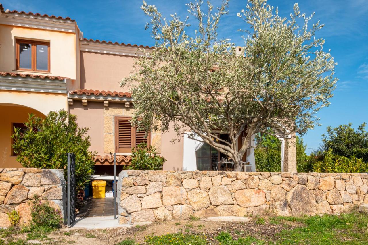 Casa A Schiera Budoni Exteriör bild